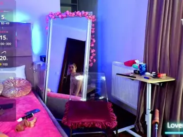 Bongacams Watch Live Sex Cams of RoxyeSinner