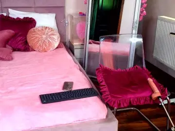 Bongacams Watch Live Sex Cams of RoxyeSinner