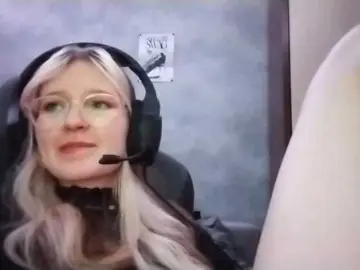 Bongacams Sex Cam of AmieFilipovic