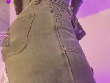 Bongacams Free Porn Cam of ZURY-TAY