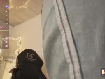 Bongacams Nude Webcam of ZURY-TAY