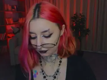 Bongacams Sex Cam of MistressMarcelline