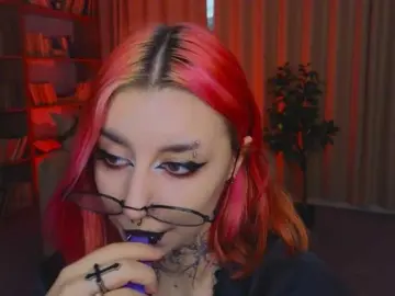 Bongacams Free Live Porn of MistressMarcelline
