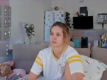 Bongacams Live Sex Cam of Girlalonehome