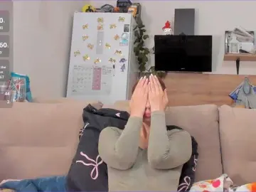 Bongacams Watch Live Sex Cams of Girlalonehome