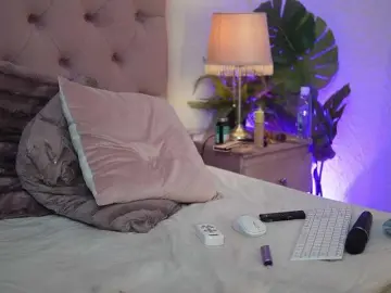 Bongacams Free Porn Cam of CarinaFoxy