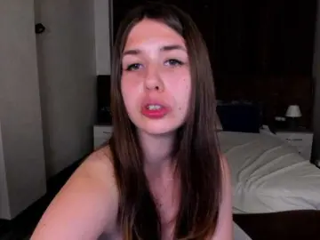 Bongacams Live Sex Cam of Elly-B1oom