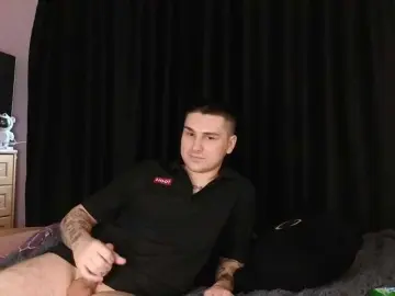 Bongacams Watch Live Sex Cams of Sweet-Little-Lie