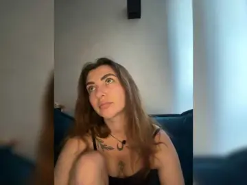Bongacams Watch Live Sex Cams of WILDGIRL