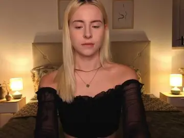 Bongacams Free Live Porn of Bella-crazyy