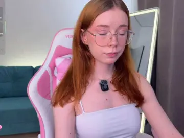 Bongacams Watch Live Sex Cams of EvaMilly
