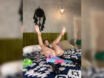 Bongacams Live Sex Cam of pinkys-slave