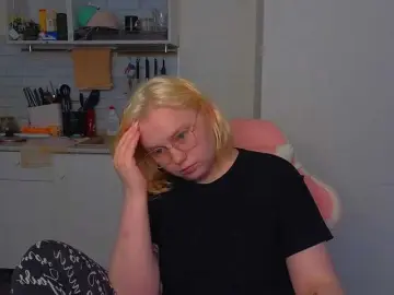 Bongacams Watch Live Sex Cams of softifocus