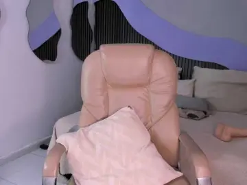 Bongacams Sex Cam of Nicolle-mariee