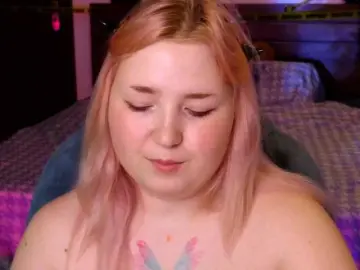 Bongacams Free Live Porn of plushydevil