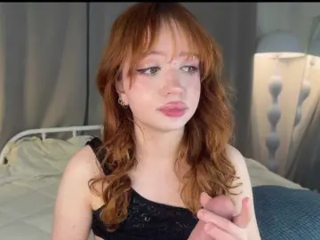 Bongacams Nude Webcam of LolaXBambi