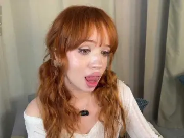Bongacams Adult Webcam of LolaXBambi