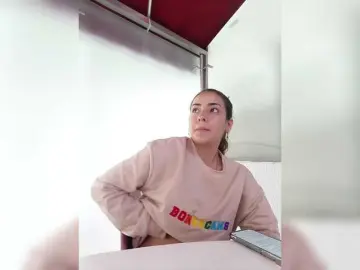 Bongacams Best live sex cam show of BellaSaint