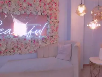 Bongacams Watch Live Sex Cams of VeronicaBlue