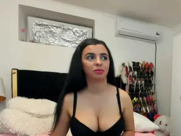 Bongacams Nude Webcam of JuliaHayes90