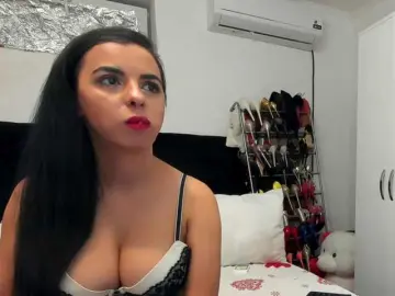 Bongacams Live Porn of JuliaHayes90