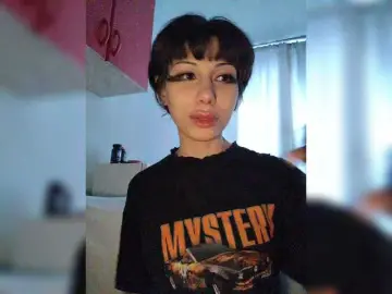 Bongacams Live Sex Cam of Tinablackkk