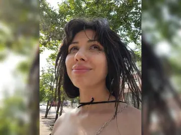 Bongacams Adult Webcam of Tinablackkk
