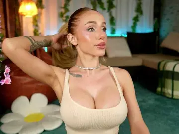 Bongacams Adult Video Chat of babyyyluna