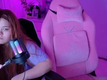 Bongacams Watch Live Sex Cams of NessieAny