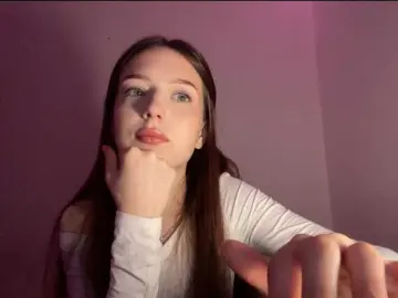 Bongacams Sex Cam of RigaGirl217