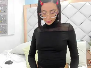 Bongacams Watch Live Sex Cams of crystalstonee1