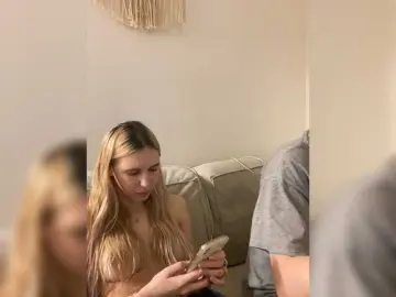 Bongacams Best live sex cam show of LinaTwins