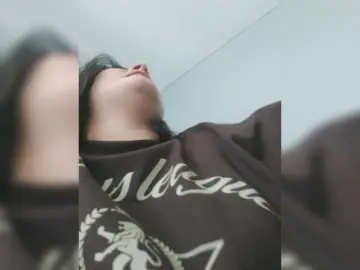 Bongacams Live Sex Cam of amy-saenz