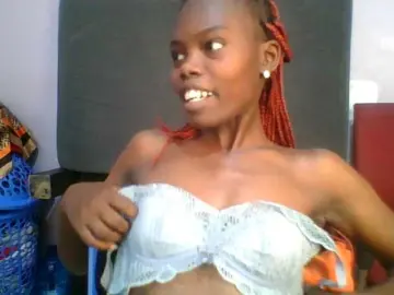 Bongacams Sex Cam of Sweet-petite