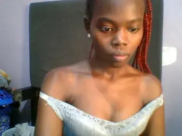 Bongacams Free Live Porn of Sweet-petite