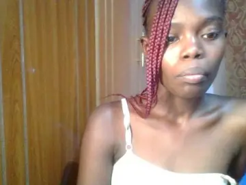 Bongacams Adult Video Chat of Sweet-petite