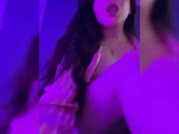 Bongacams Free Porn Cam of ElliLin