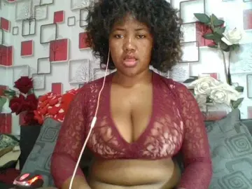 Bongacams Free Porn Cam of LyahGold