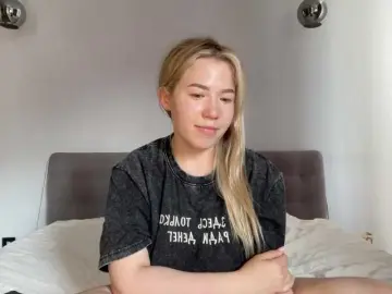 Bongacams Live Sex Cam of AlyraSun