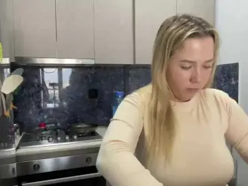 Bongacams Free Porn Cam of AlyraSun