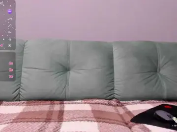 Bongacams Sex Cam of 18teengirl2