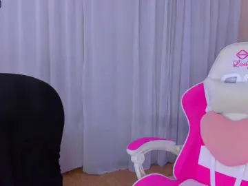 Bongacams Live Sex Cam of DellaRowwe