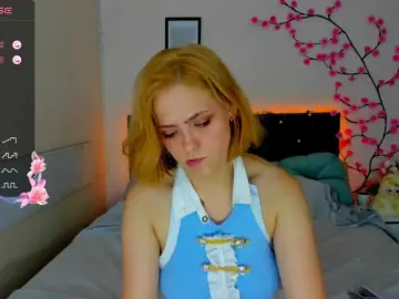 Bongacams Live Sex of DellaRowwe
