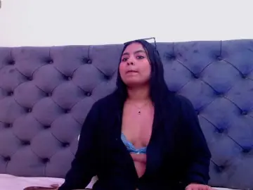 Bongacams Sex Cam of MADIISONCOX1