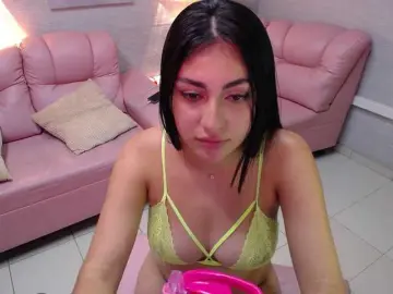 Bongacams Sex Cam of Alaya-Cute
