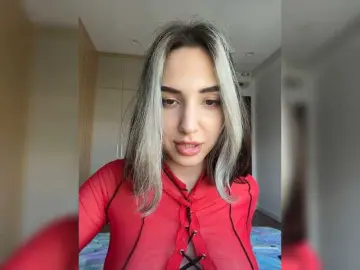 Bongacams Best live sex cam show of YoloLove