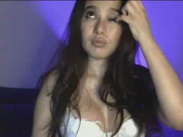 Bongacams Watch Live Sex Cams of YourLumiHeart