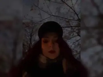 Bongacams Nude Webcam of LollyGirlMoon