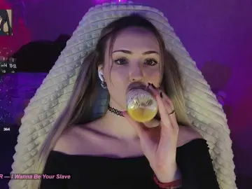 Bongacams Free Porn Cam of LollyGirlMoon