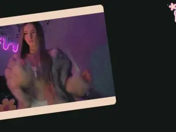 Bongacams Live Sex Cam of LollyGirlMoon